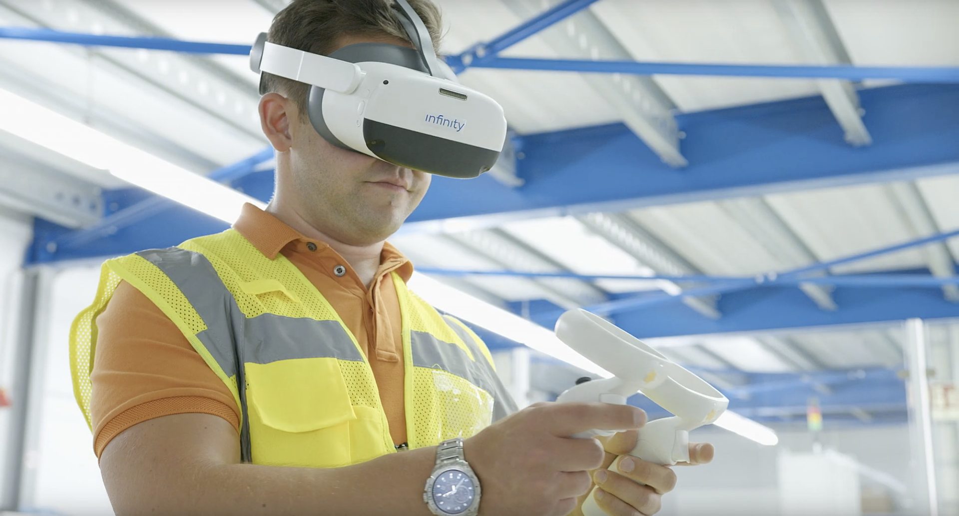 Industrial plant as the setting for VR training on a digital twin